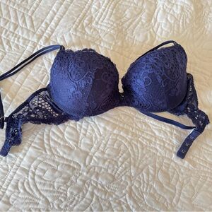 NWOT Victoria’s Secret Lace Underwire Very Sexy Push Up Bra in Navy